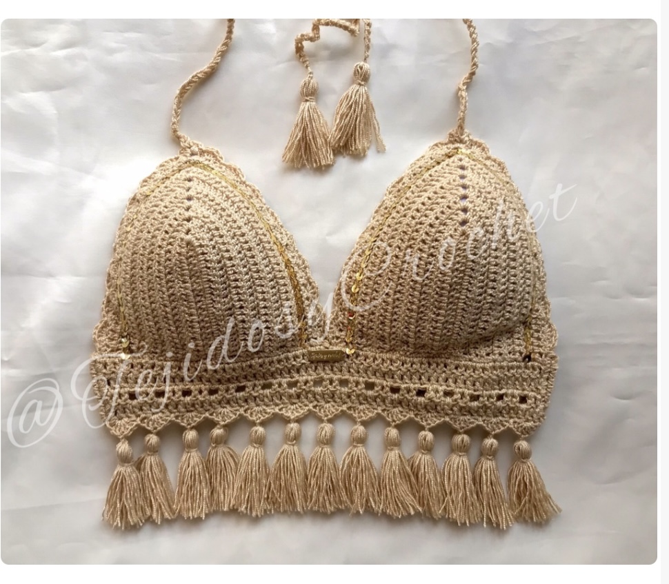 Gold pompons